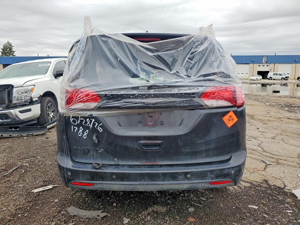 Продажа на аукционе авто 2018 Chrysler Pacifica, vin: 2C4RC1EG5JR291788, номер лота: 59649026