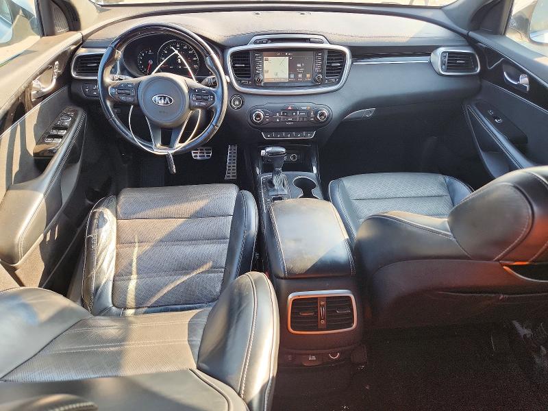 2017 Kia Sorento მანქანა იყიდება აუქციონზე, vin: 5XYPK4A53HG235167, აუქციონის ნომერი: 55477516