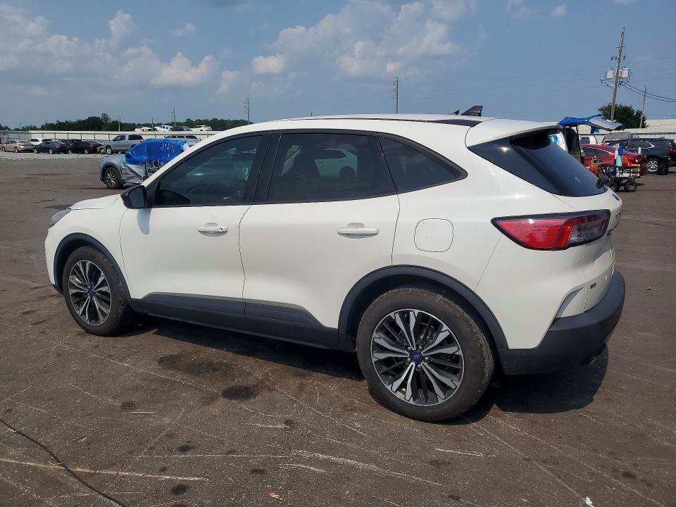 62637396 :رقم المزاد ، 1FMCU0BZ5MUA94478 vin ، 2021 Ford Escape مزاد بيع