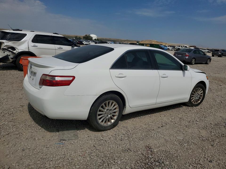 61088406 :رقم المزاد ، 4T1BE46KX7U617902 vin ، 2007 Toyota Camry مزاد بيع