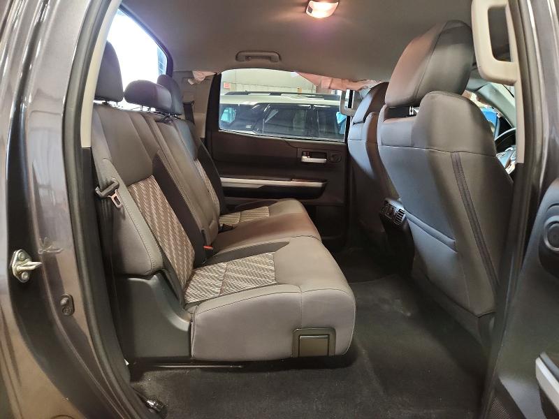 Продаж на аукціоні авто 2018 Toyota Tundra, vin: 5TFDY5F1XJX738145, номер лоту: 60076556
