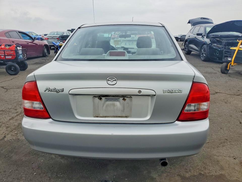 Aukcja sprzedaży 2003 Mazda Protege, vin: JM1BJ225X30171692, numer aukcji: 62768136
