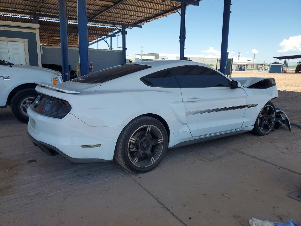 61175406 :رقم المزاد ، 1FA6P8CF5M5107435 vin ، 2021 Ford Mustang مزاد بيع