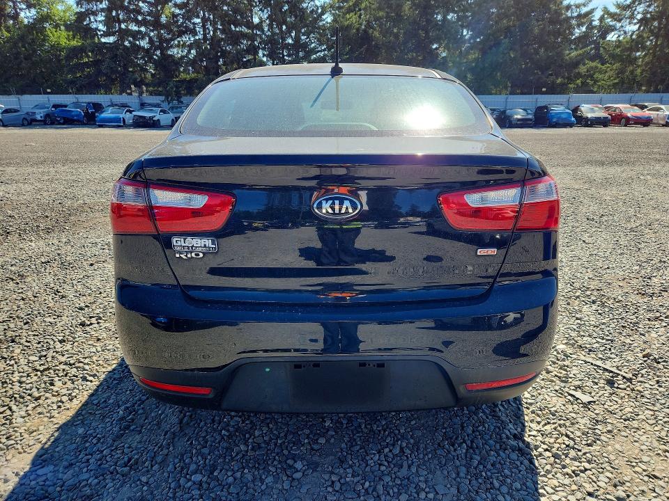 58833976 :رقم المزاد ، KNADM4A30F6443158 vin ، 2015 Kia Rio مزاد بيع