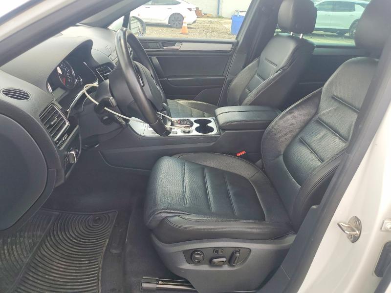 Aukcja sprzedaży 2017 Volkswagen Touareg, vin: WVGRF7BP4HD004299, numer aukcji: 62951586