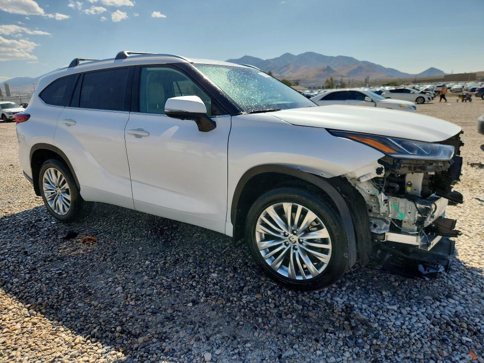 63214036 :رقم المزاد ، 5TDKDRAH3PS509514 vin ، 2023 Toyota Highlander مزاد بيع