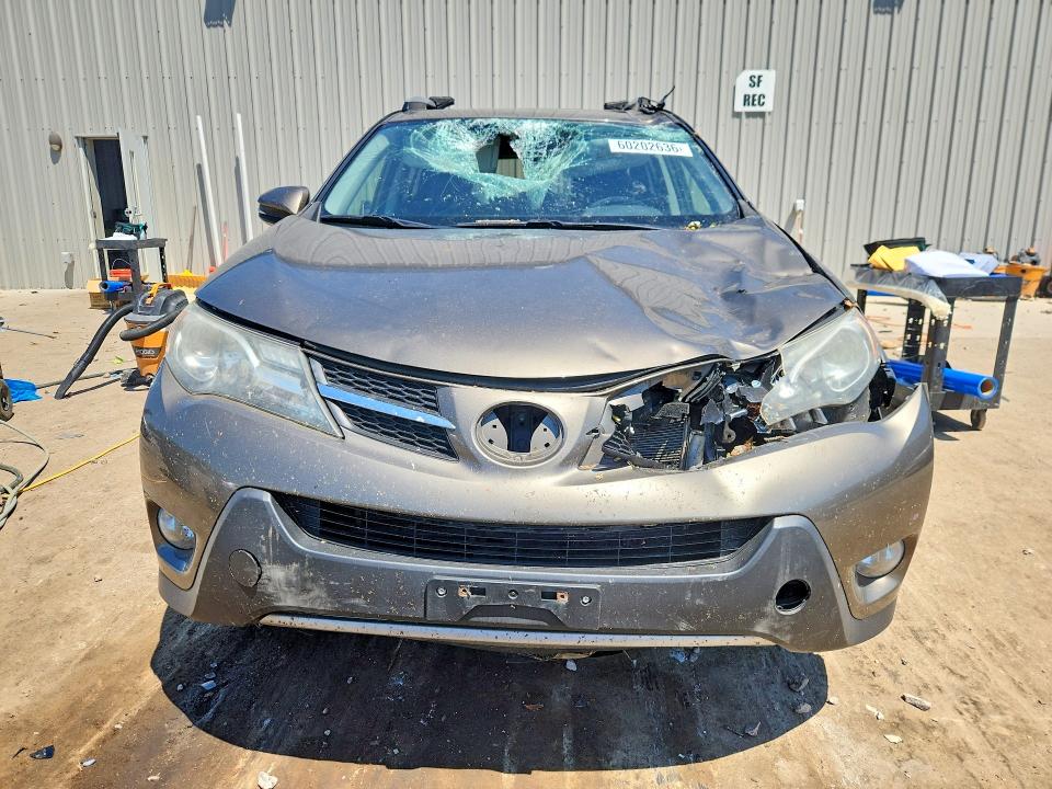 2015 Toyota Rav4 მანქანა იყიდება აუქციონზე, vin: JTMRFREV0FD134054, აუქციონის ნომერი: 60202636