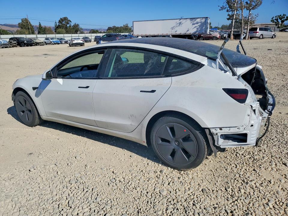 Продажа на аукционе авто 2023 Tesla Model 3, vin: 5YJ3E1EA1PF600883, номер лота: 61227606