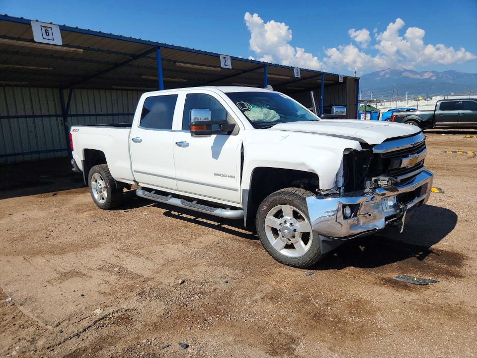 63409816 :رقم المزاد ، 1GC1KWEGXHF174593 vin ، 2017 Chevrolet Silverado مزاد بيع