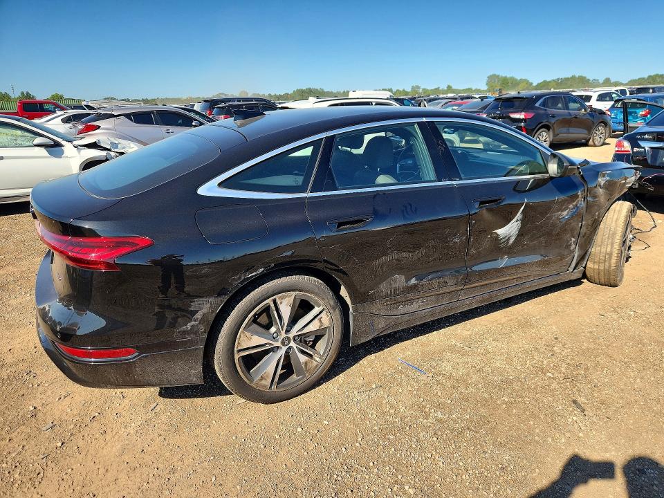 Aukcja sprzedaży 2025 Audi A6 E-tron, vin: WAU2DAGH6SA024750, numer aukcji: 62748496