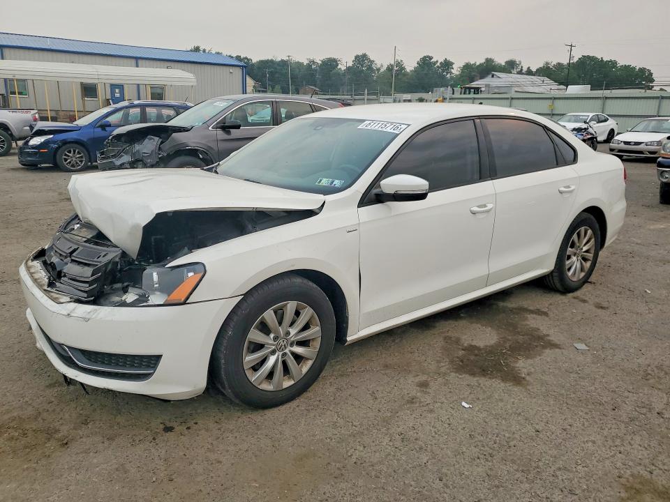 Продаж на аукціоні авто 2015 Volkswagen Passat, vin: 1VWAT7A31FC032716, номер лоту: 61115716