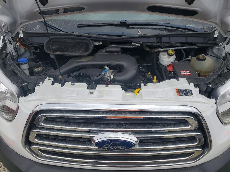 60822276 :رقم المزاد ، 1FTYR1ZM6KKB21384 vin ، 2019 Ford Transit مزاد بيع