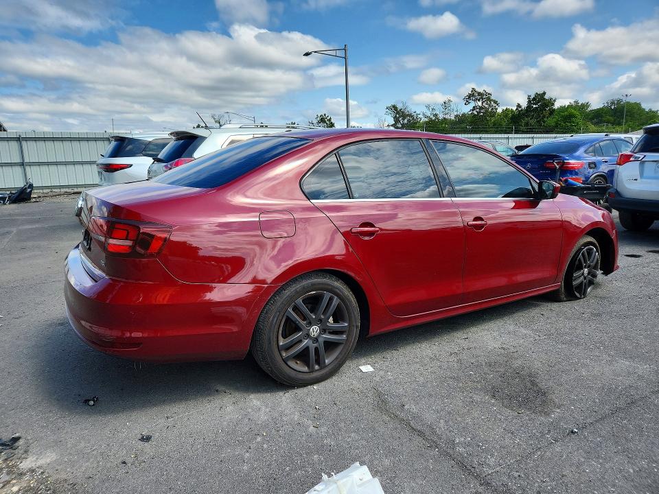 62668326 :رقم المزاد ، 3VW2B7AJ1HM223088 vin ، 2017 Volkswagen Jetta مزاد بيع
