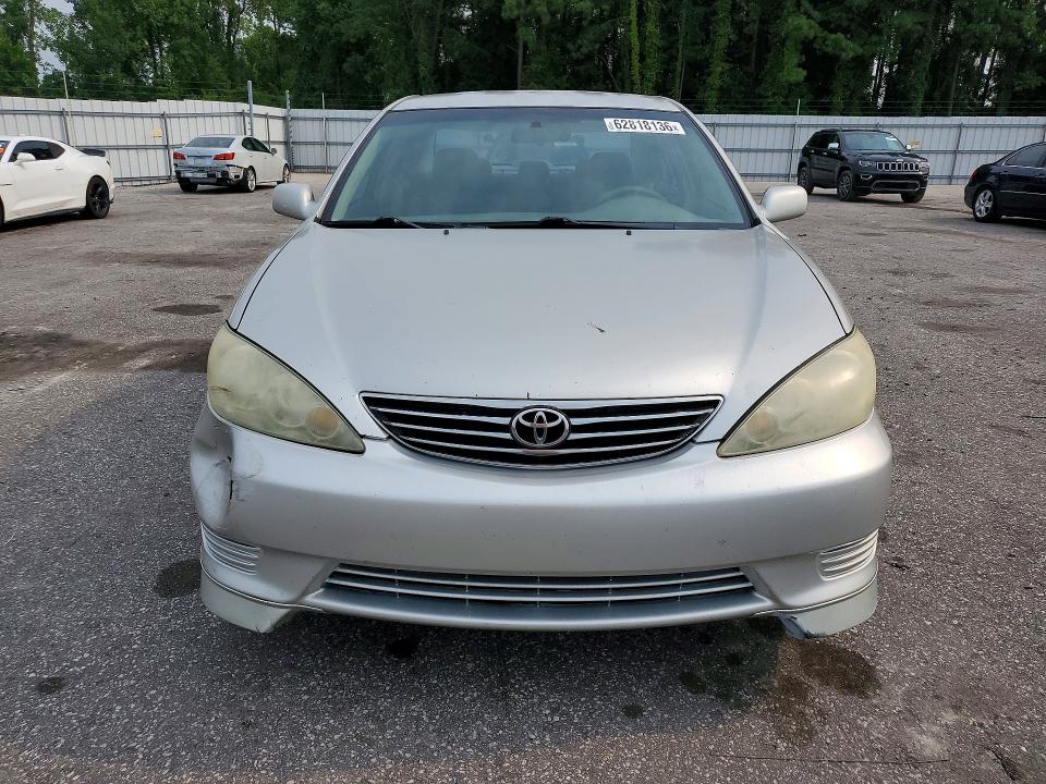 2005 Toyota Camry მანქანა იყიდება აუქციონზე, vin: 4T1BE32K85U068102, აუქციონის ნომერი: 62818136
