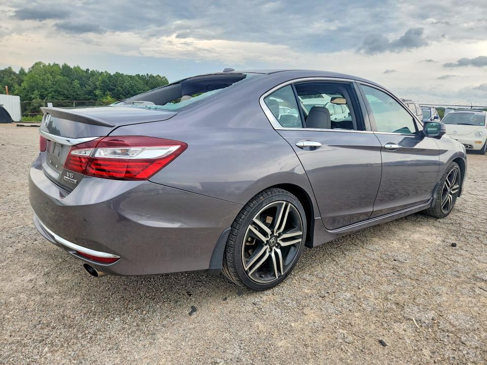 2017 Honda Accord მანქანა იყიდება აუქციონზე, vin: 1HGCR3F96HA041167, აუქციონის ნომერი: 62010046