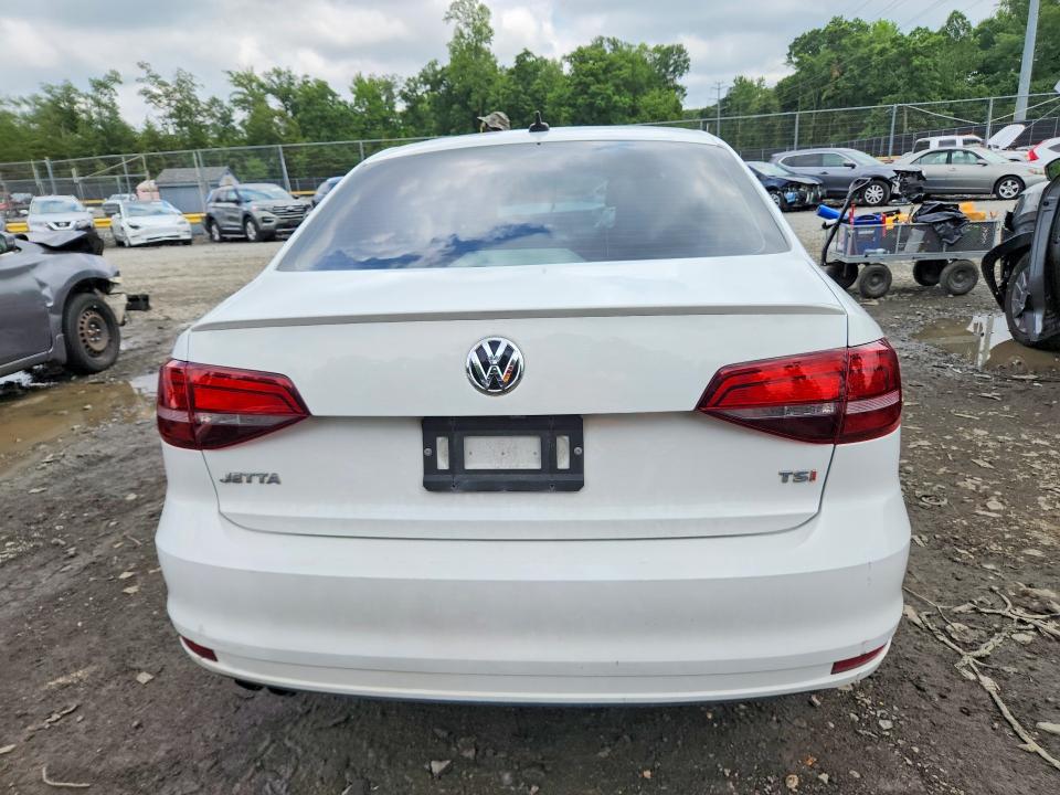 59657086 :رقم المزاد ، 3VWB17AJ2GM264380 vin ، 2016 Volkswagen Jetta مزاد بيع