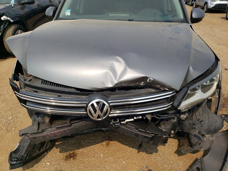 2013 Volkswagen Tiguan მანქანა იყიდება აუქციონზე, vin: WVGBV7AX1DW013952, აუქციონის ნომერი: 61084246