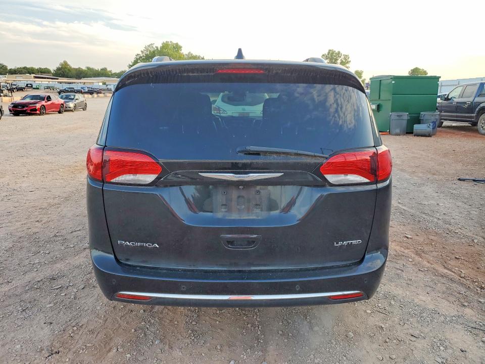 Продажа на аукционе авто 2017 Chrysler Pacifica, vin: 2C4RC1GG7HR665132, номер лота: 62828476