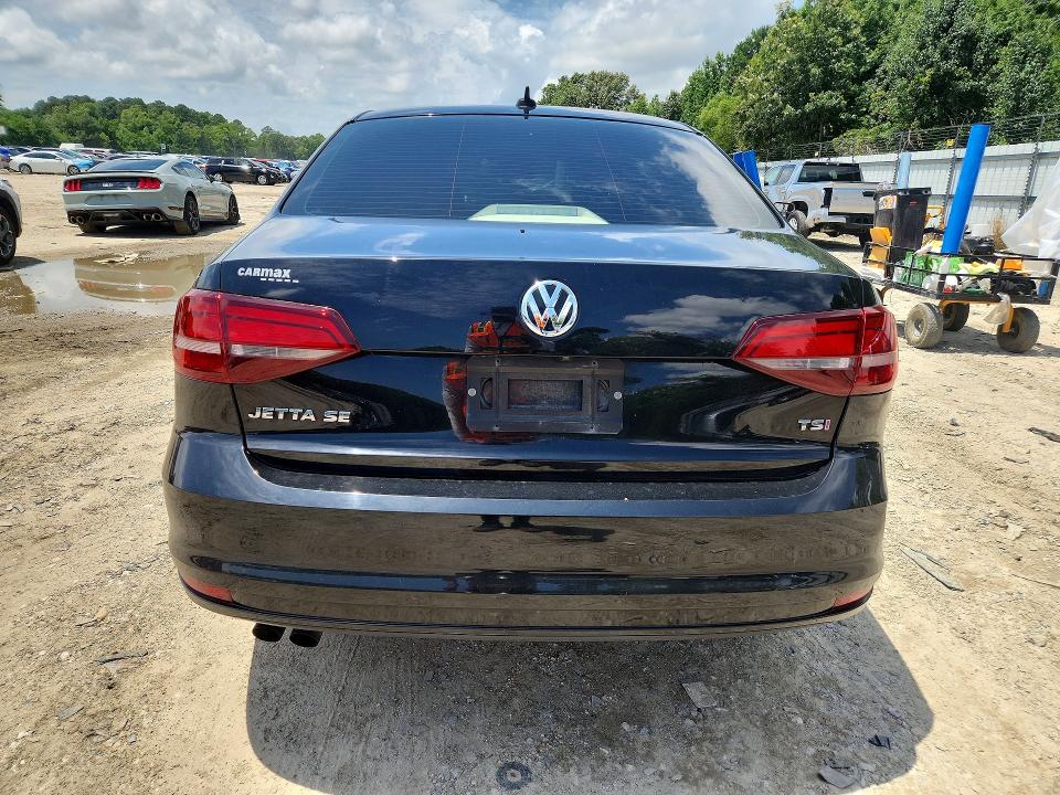 60618146 :رقم المزاد ، 3VWDB7AJ7HM308459 vin ، 2017 Volkswagen Jetta مزاد بيع