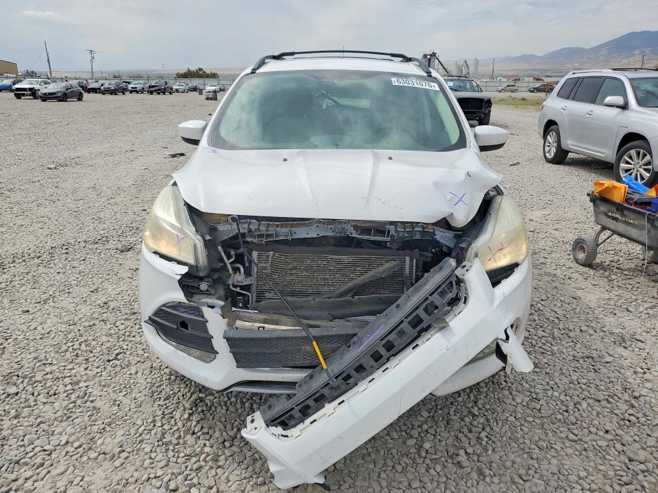 2013 Ford Escape მანქანა იყიდება აუქციონზე, vin: 1FMCU9G94DUD40224, აუქციონის ნომერი: 63031076