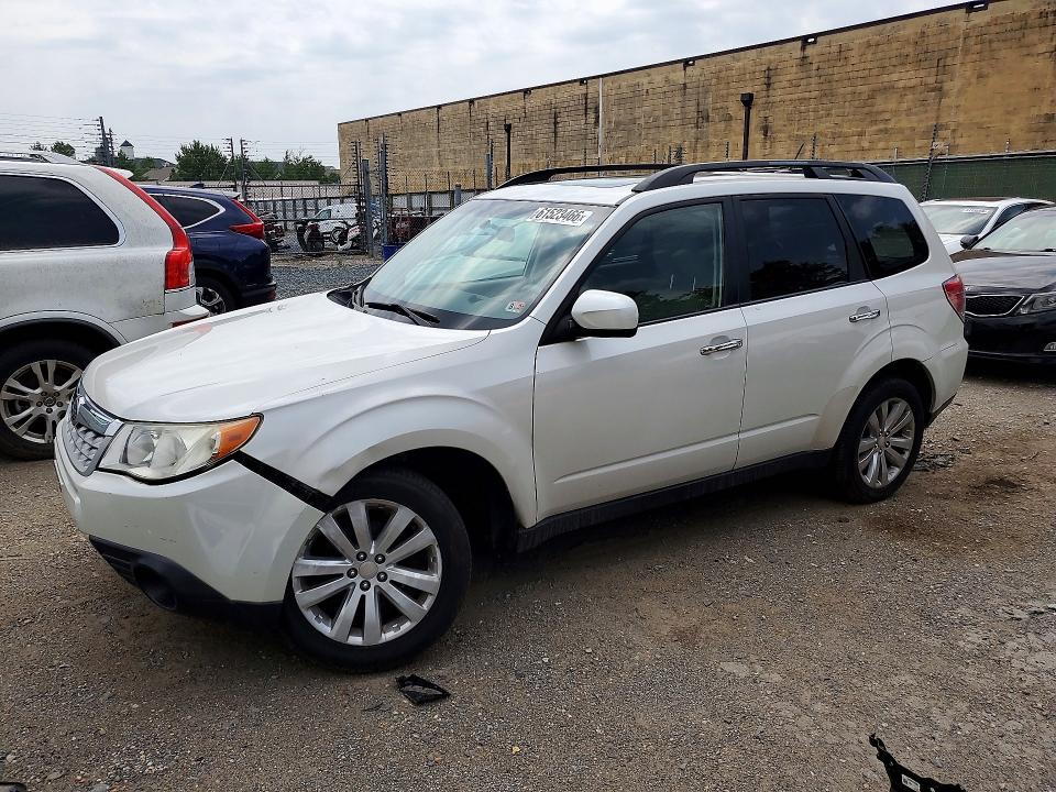 61523466 :رقم المزاد ، JF2SHADC7CH427808 vin ، 2012 Subaru Forester مزاد بيع