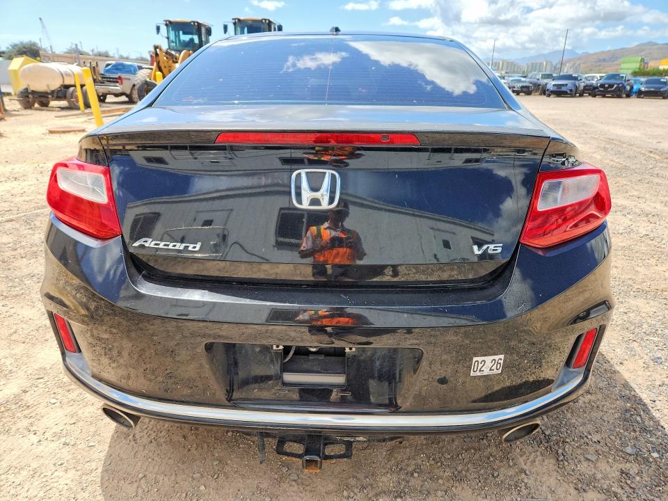 Продажа на аукционе авто 2015 Honda Accord, vin: 1HGCT2B88FA002540, номер лота: 61979506