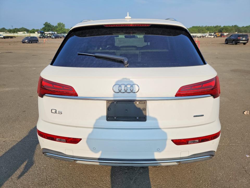 61436816 :رقم المزاد ، WA1BAAFY4M2051272 vin ، 2021 Audi Q5 مزاد بيع
