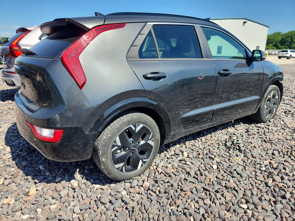 60293136 :رقم المزاد ، KNDCR3L14P5071501 vin ، 2023 Kia Niro مزاد بيع