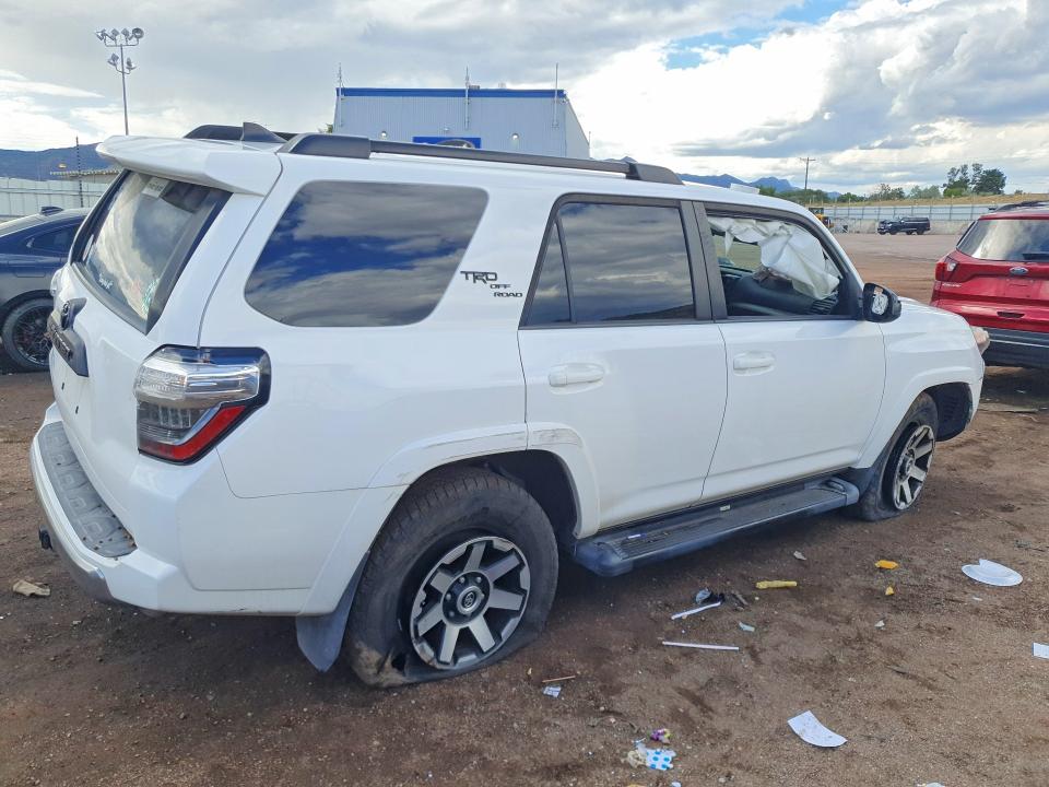 61819736 :رقم المزاد ، JTEBU5JR2K5623449 vin ، 2019 Toyota 4runner مزاد بيع