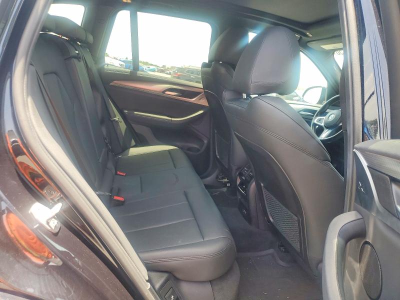 60155756 :رقم المزاد ، 5UXTY3C06M9E04409 vin ، 2021 Bmw X3 مزاد بيع