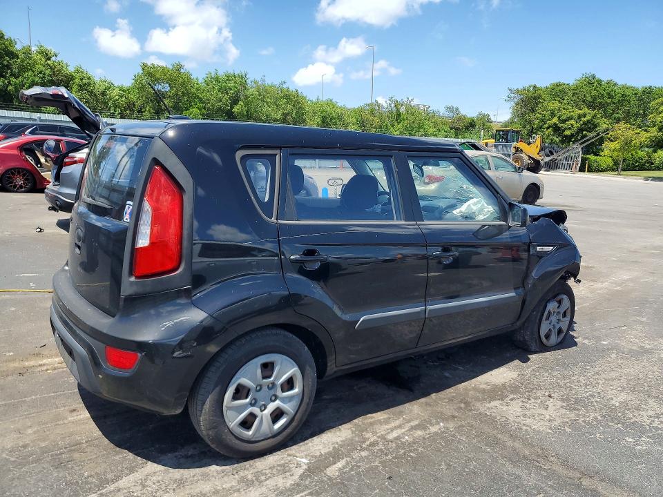 62336896 :رقم المزاد ، KNDJT2A57D7562752 vin ، 2013 Kia Soul مزاد بيع