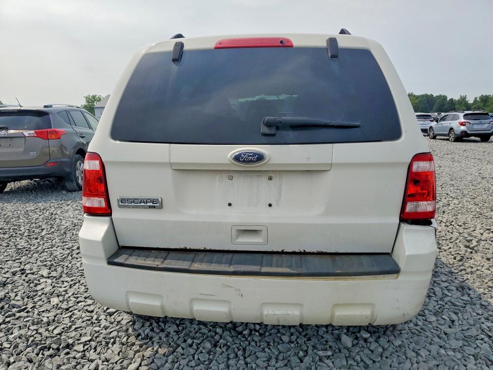 2010 Ford Escape მანქანა იყიდება აუქციონზე, vin: 1FMCU0D76AKD48198, აუქციონის ნომერი: 59982536