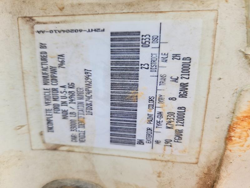 60092676 :رقم المزاد ، 1FDXK74C4PVA29497 vin ، 1993 Ford F700 مزاد بيع