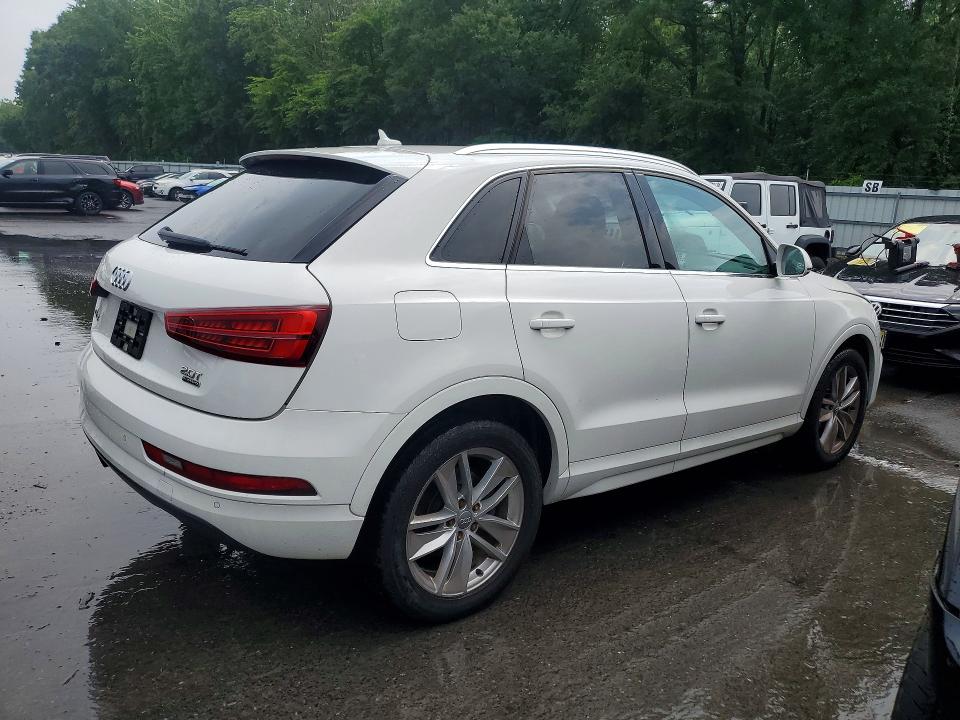 Продажа на аукционе авто 2017 Audi Q3, vin: WA1JCCFS6HR010216, номер лота: 60202546