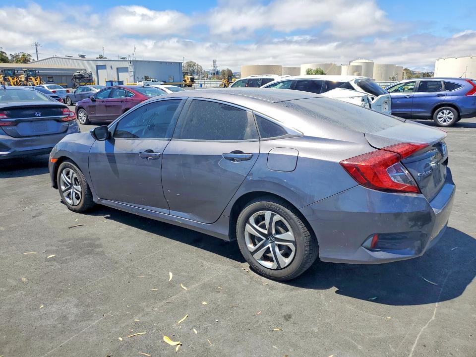 61705156 :رقم المزاد ، 2HGFC2F58HH540396 vin ، 2017 Honda Civic مزاد بيع