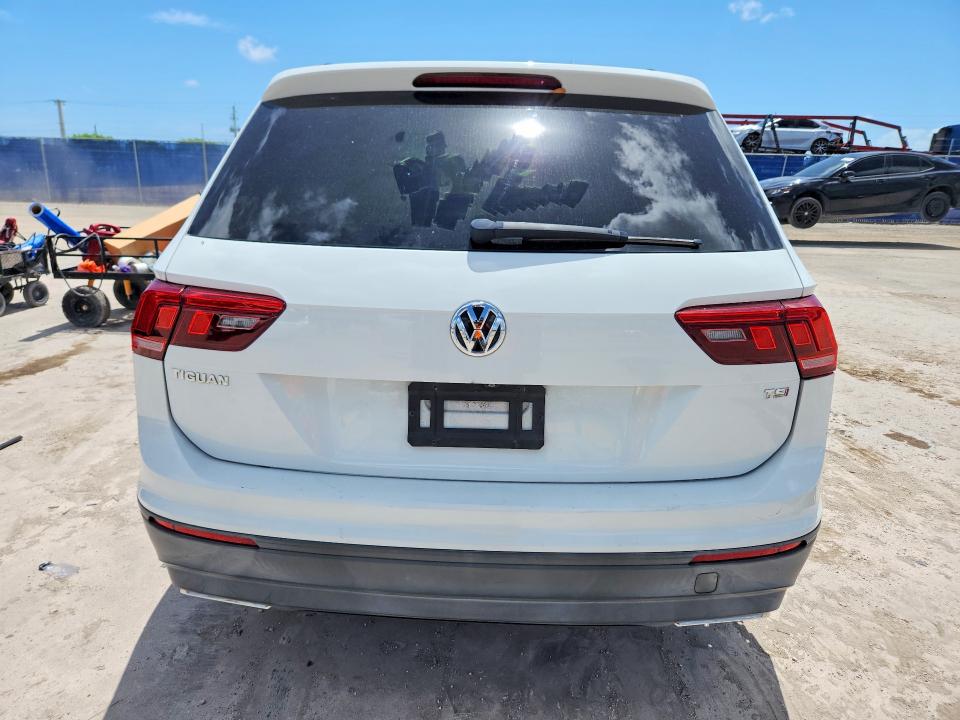 2018 Volkswagen Tiguan მანქანა იყიდება აუქციონზე, vin: 3VV1B7AX6JM035838, აუქციონის ნომერი: 61535706