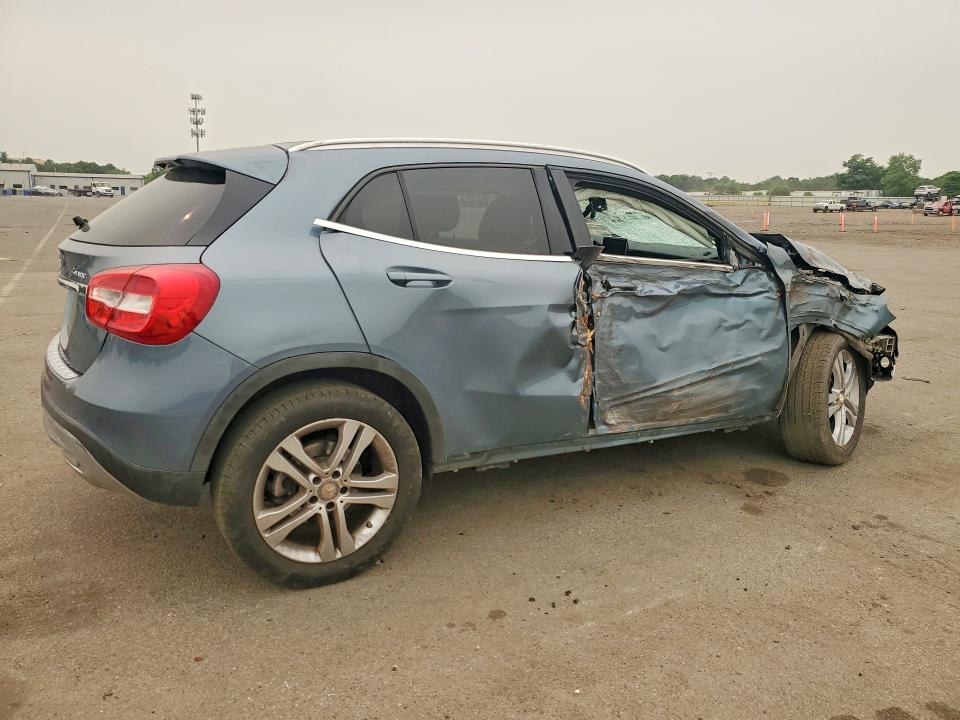 61199736 :رقم المزاد ، WDCTG4GB8FJ126854 vin ، 2015 Mercedes-benz Gla مزاد بيع
