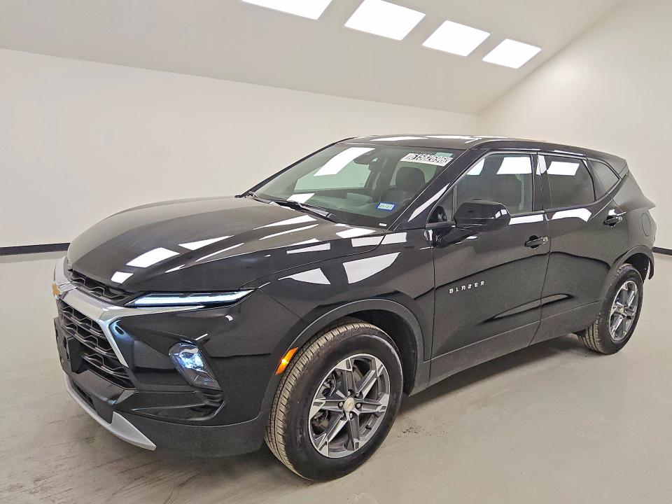 2026 Chevrolet Blazer მანქანა იყიდება აუქციონზე, vin: 3GNKBCR45TS153813, აუქციონის ნომერი: 61582696