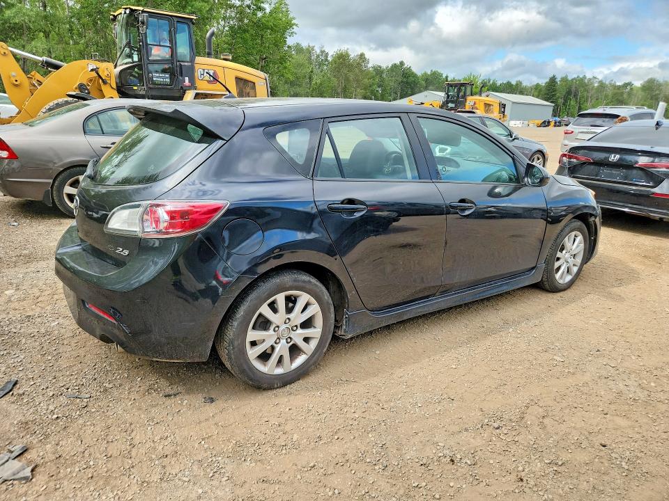 60128226 :رقم المزاد ، JM1BL1L54B1381751 vin ، 2011 Mazda 3 مزاد بيع