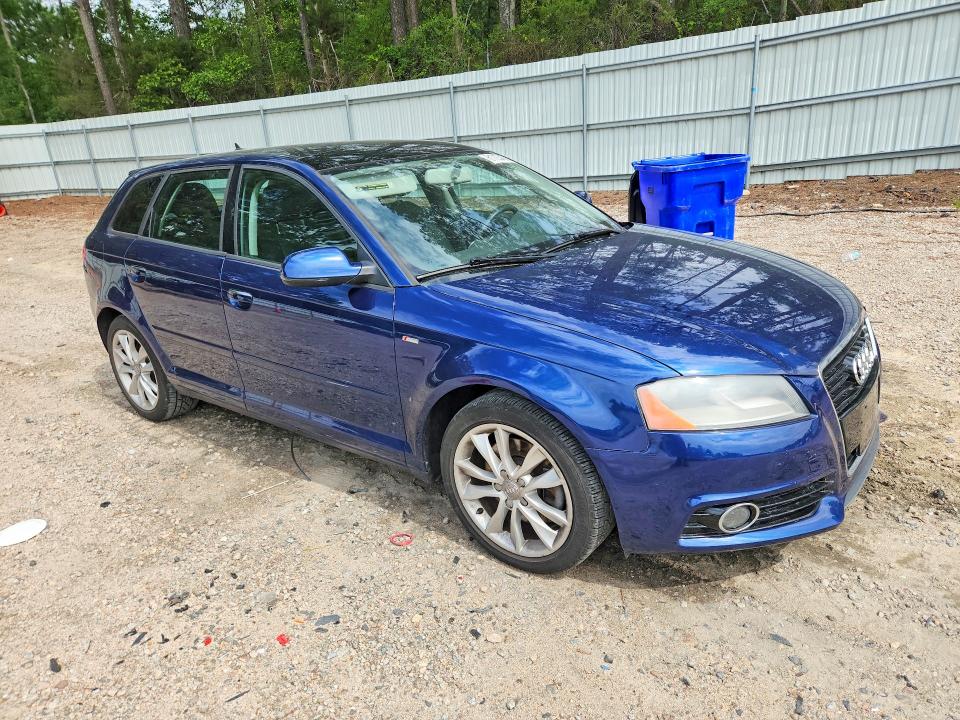 61723456 :رقم المزاد ، WAUBEAFM7CA104250 vin ، 2012 Audi A3 مزاد بيع