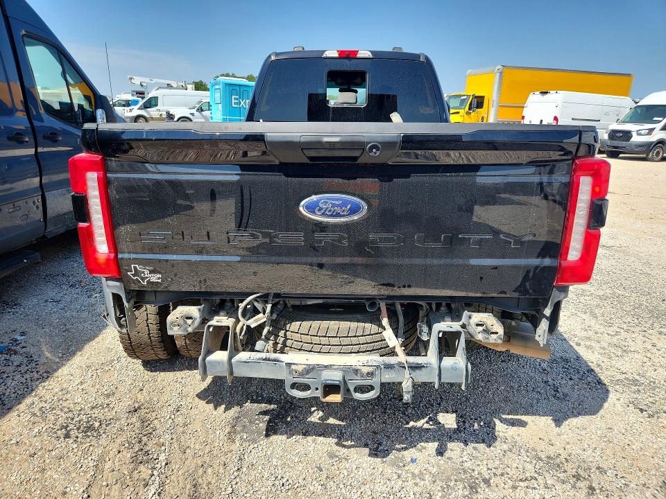 63369376 :رقم المزاد ، 1FT8W3DT5RED58721 vin ، 2024 Ford F350 مزاد بيع