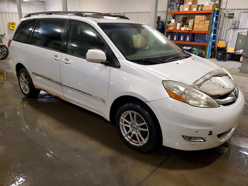 60204126 :رقم المزاد ، 5TDBA22C26S062918 vin ، 2006 Toyota Sienna مزاد بيع