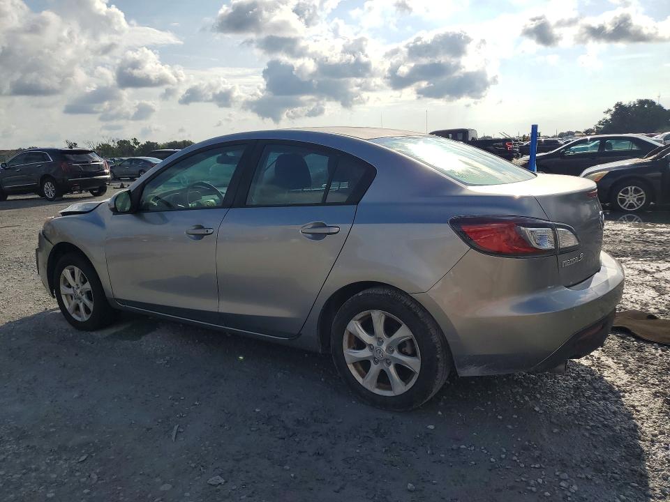 62913536 :رقم المزاد ، JM1BL1VG9B1392551 vin ، 2011 Mazda 3 مزاد بيع