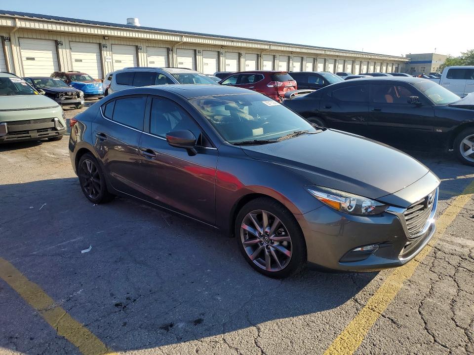 Продаж на аукціоні авто 2018 Mazda 3, vin: 3MZBN1V37JM243089, номер лоту: 63175236