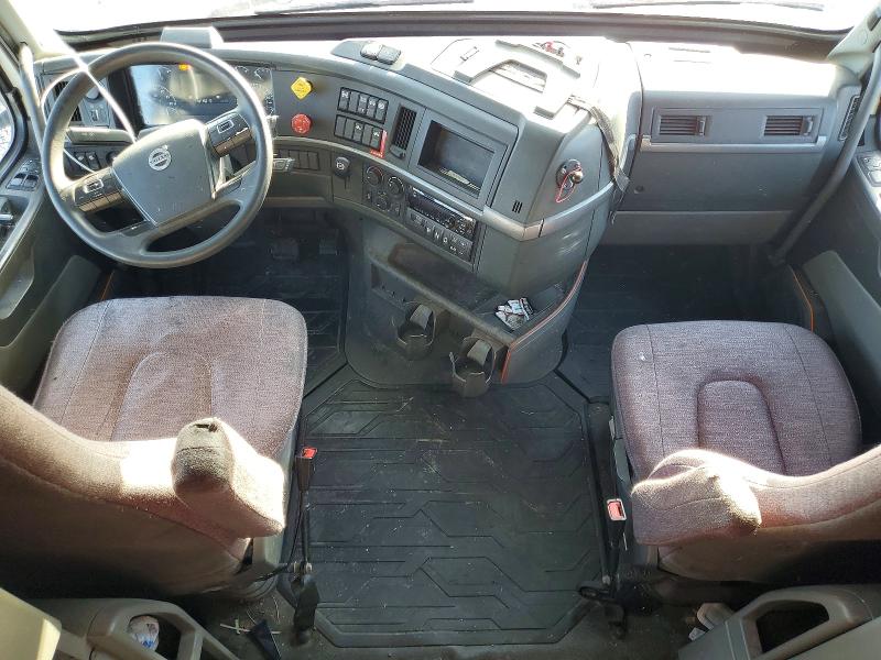 59232816 :رقم المزاد ، 4V4NC9EH9LN259825 vin ، 2020 Volvo Vnl مزاد بيع