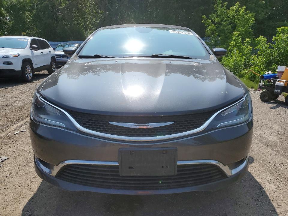 61931576 :رقم المزاد ، 1C3CCCAB6FN506731 vin ، 2015 Chrysler 200 مزاد بيع