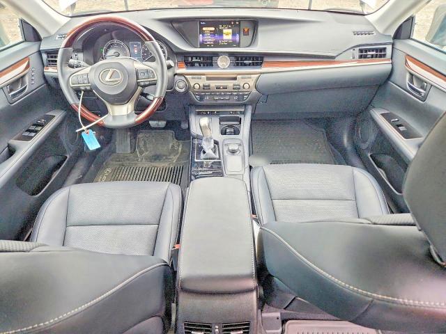 2017 Lexus Es მანქანა იყიდება აუქციონზე, vin: 58ABK1GG3HU063310, აუქციონის ნომერი: 60106776