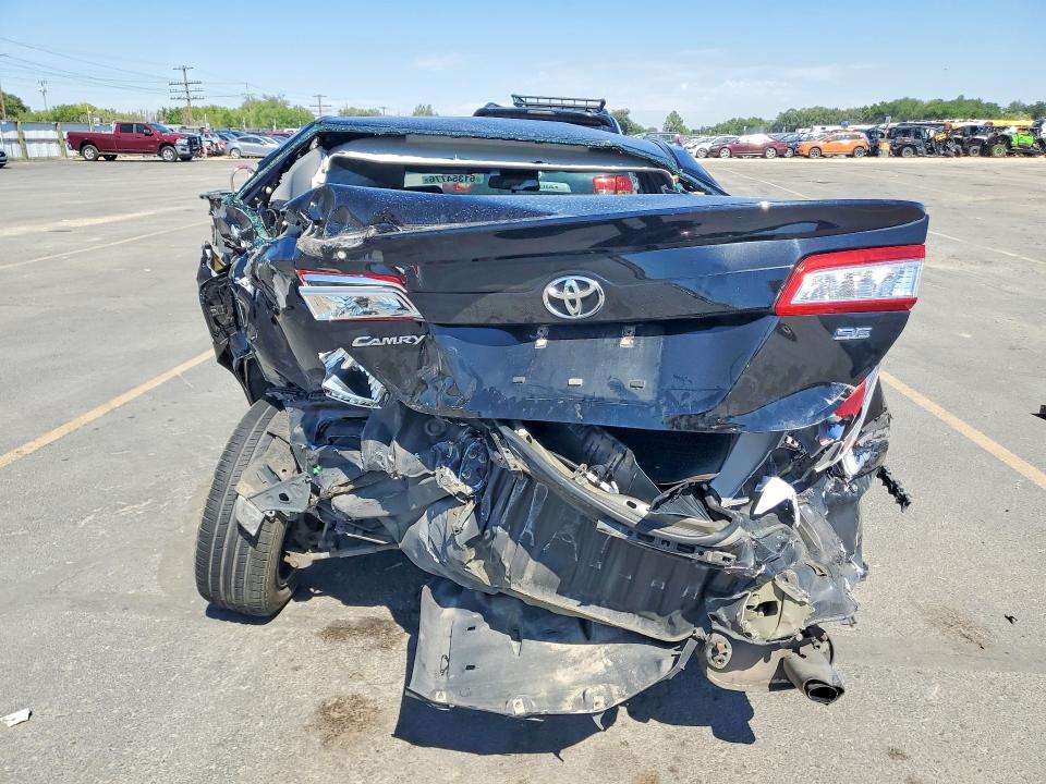 61354776 :رقم المزاد ، 4T1BF1FK6EU765523 vin ، 2014 Toyota Camry مزاد بيع