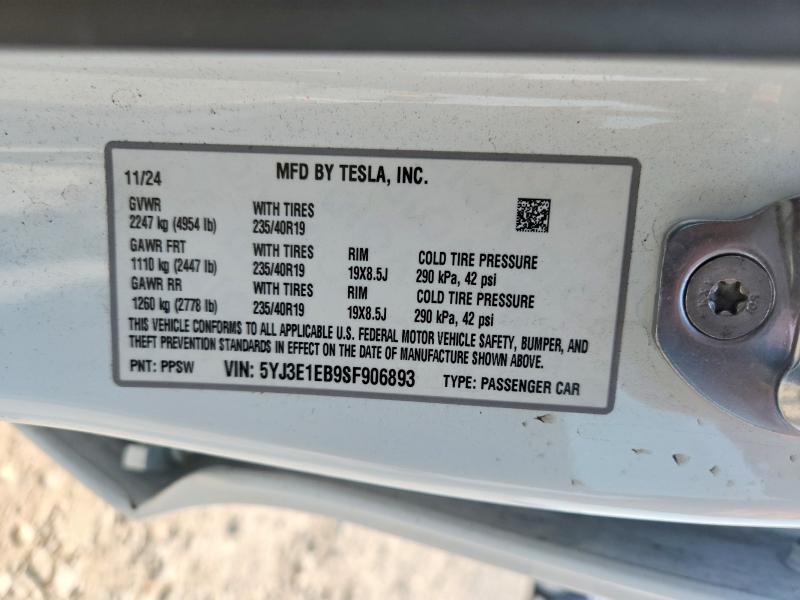 2025 Tesla Model 3 მანქანა იყიდება აუქციონზე, vin: 5YJ3E1EB9SF906893, აუქციონის ნომერი: 57027226