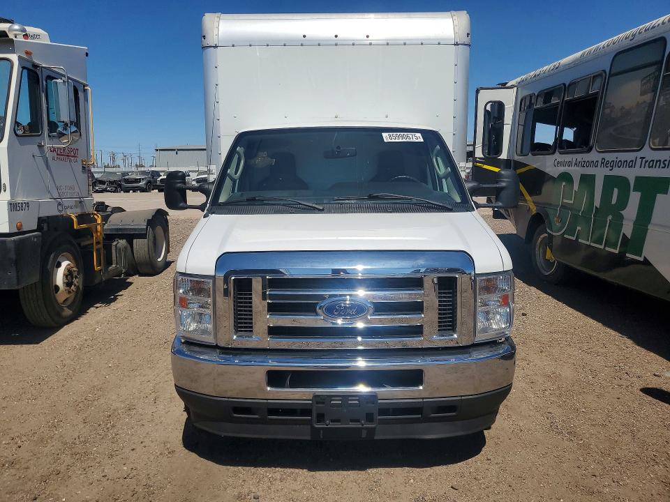 2022 Ford Econoline მანქანა იყიდება აუქციონზე, vin: 1FDXE4FN7NDC16062, აუქციონის ნომერი: 85990675